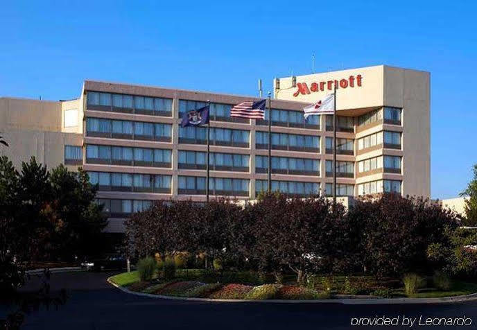 Hotel Detroit Marriott Livonia Exteriér fotografie